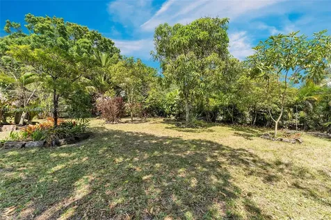 3950 SW 53rd Avenue Davie FL 33314