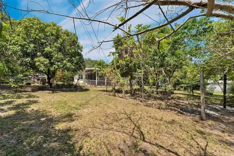 3950 SW 53rd Avenue Davie FL 33314