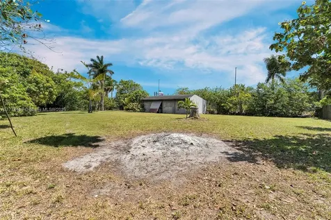 3950 SW 53rd Avenue Davie FL 33314