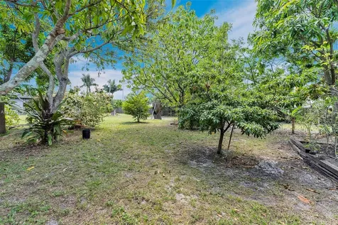 3950 SW 53rd Avenue Davie FL 33314