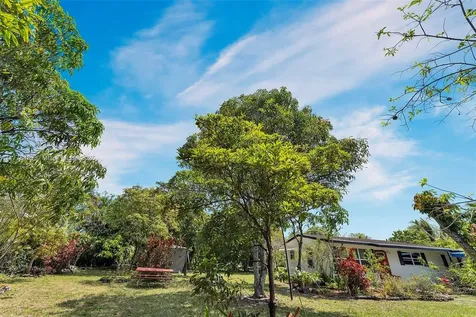 3950 SW 53rd Avenue Davie FL 33314