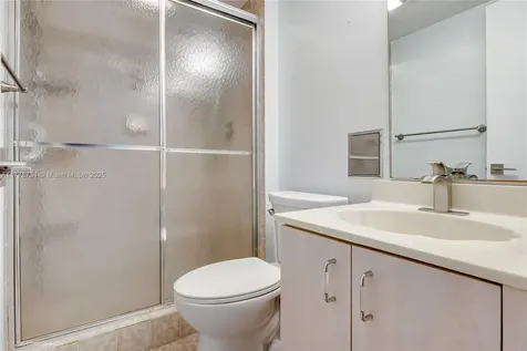 2804 N 46th Avenue Hollywood FL 33021