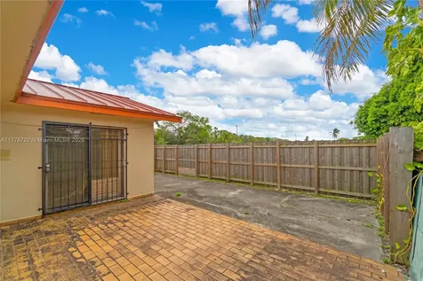 15104 SW 63rd Terrace Miami FL 33193