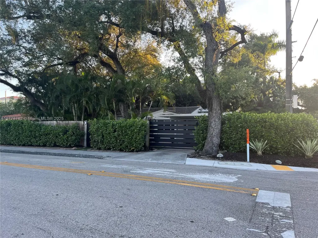 701 SW 9th Avenue Fort Lauderdale FL 33315