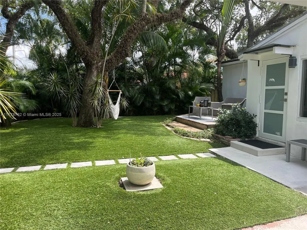 701 SW 9th Avenue Fort Lauderdale FL 33315