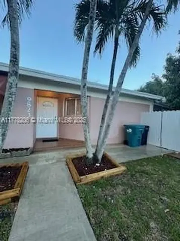 9823 SW 146th Place Miami FL 33186