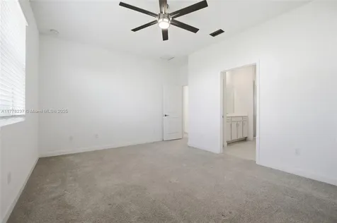 846 SE Grovebush Lane Port St. Lucie FL 34984
