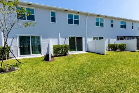 846 SE Grovebush Lane Port St. Lucie FL 34984