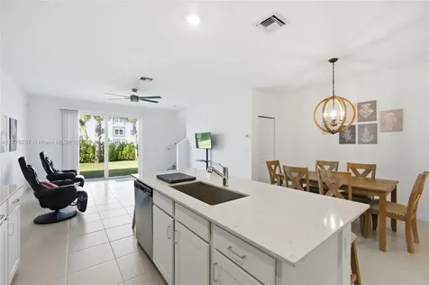 846 SE Grovebush Lane Port St. Lucie FL 34984