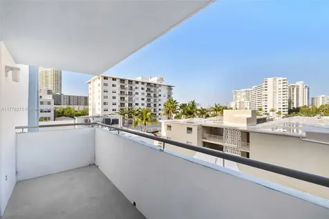 1658 Bay Road Miami Beach FL 33139