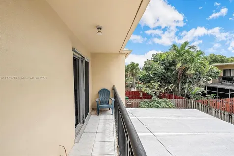 6668 SW 41st Place Davie FL 33314