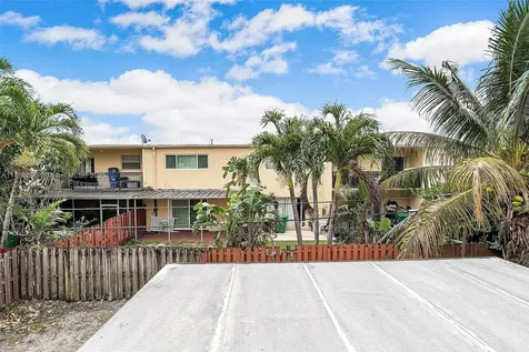 6668 SW 41st Place Davie FL 33314