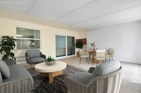 6668 SW 41st Place Davie FL 33314