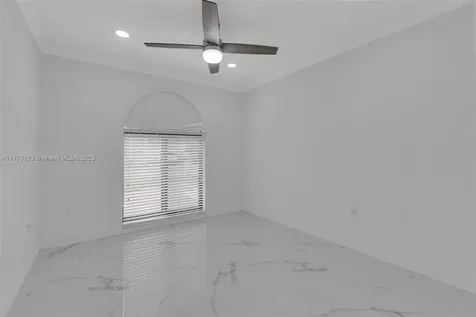 15261 SW 139th Street Miami FL 33196