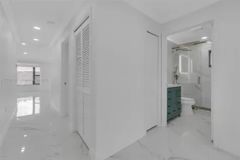 15261 SW 139th Street Miami FL 33196