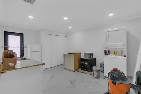 15261 SW 139th Street Miami FL 33196