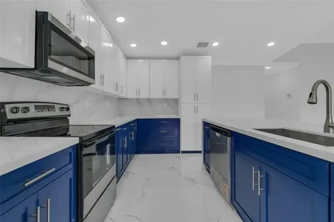 15261 SW 139th Street Miami FL 33196