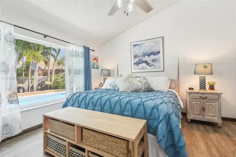 10095 SW 55th Lane Cooper City FL 33328