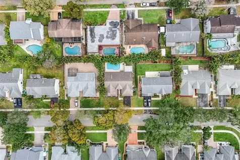 10095 SW 55th Lane Cooper City FL 33328