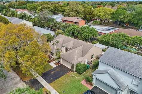 10095 SW 55th Lane Cooper City FL 33328