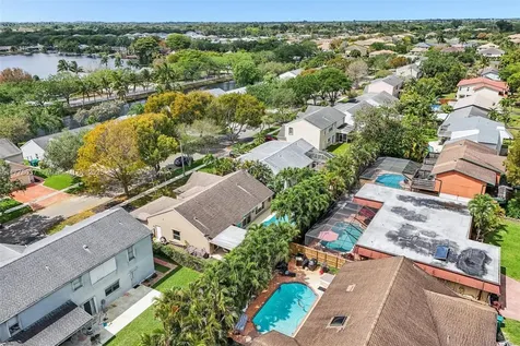 10095 SW 55th Lane Cooper City FL 33328