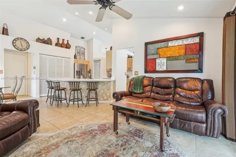 10095 SW 55th Lane Cooper City FL 33328