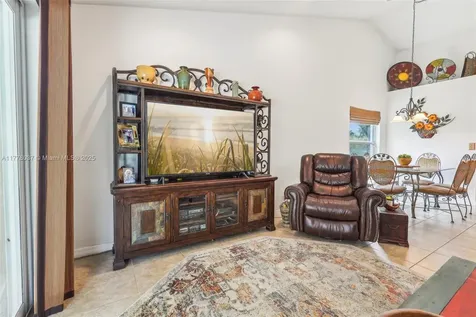 10095 SW 55th Lane Cooper City FL 33328