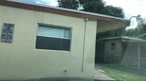 414 NW 15th Way Fort Lauderdale FL 33311