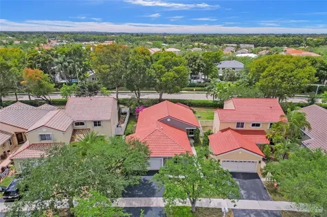 648 Sand Creek Circle Weston FL 33327