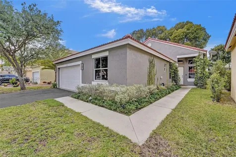 648 Sand Creek Circle Weston FL 33327