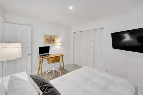 648 Sand Creek Circle Weston FL 33327