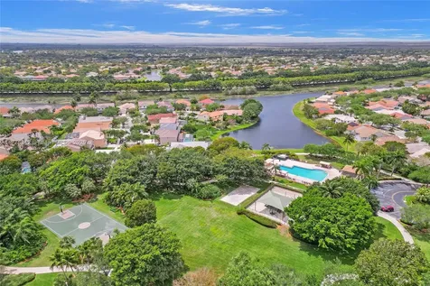 648 Sand Creek Circle Weston FL 33327