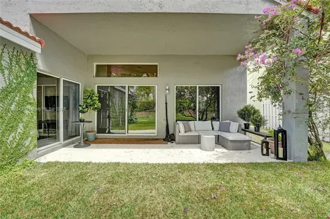 648 Sand Creek Circle Weston FL 33327