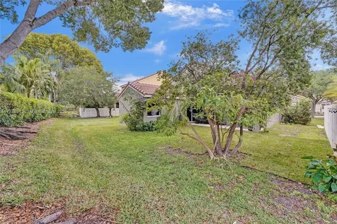 648 Sand Creek Circle Weston FL 33327