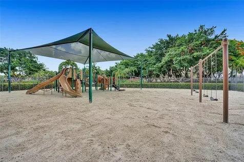 648 Sand Creek Circle Weston FL 33327