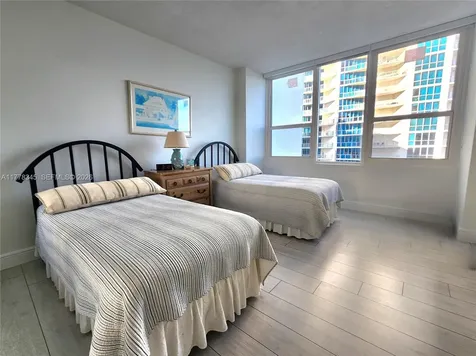 3505 S Ocean Drive Hollywood FL 33019