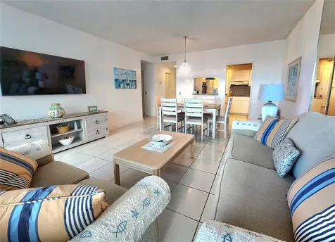 3505 S Ocean Drive Hollywood FL 33019