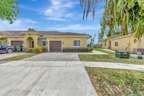 3274 NE 11th Drive Homestead FL 33033
