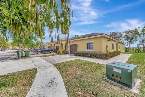 3274 NE 11th Drive Homestead FL 33033