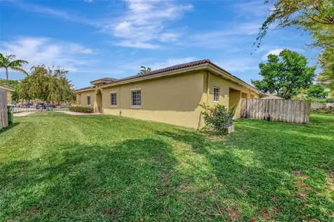 3274 NE 11th Drive Homestead FL 33033