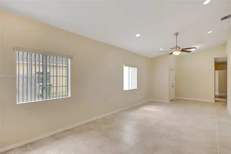 3274 NE 11th Drive Homestead FL 33033