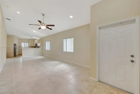 3274 NE 11th Drive Homestead FL 33033