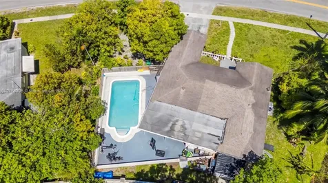 3800 NW 37th Street Lauderdale Lakes FL 33309