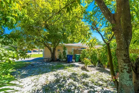 3800 NW 37th Street Lauderdale Lakes FL 33309