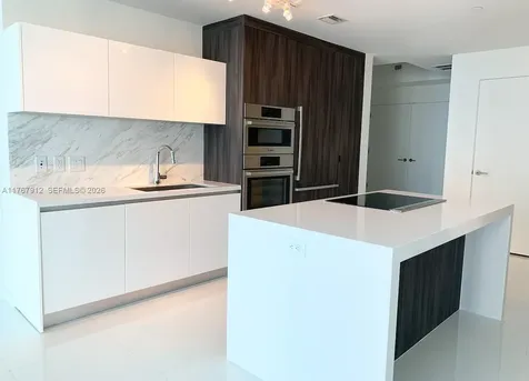 851 NE 1st Avenue Miami FL 33132