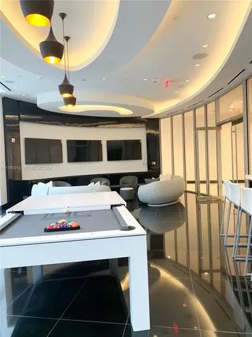 851 NE 1st Avenue Miami FL 33132