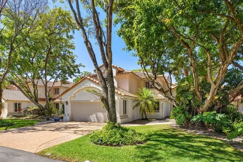 517 Misty Oaks Drive Pompano Beach FL 33069
