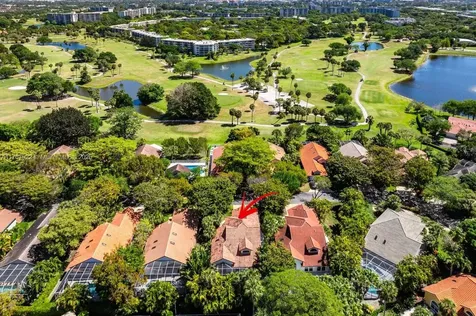 517 Misty Oaks Drive Pompano Beach FL 33069