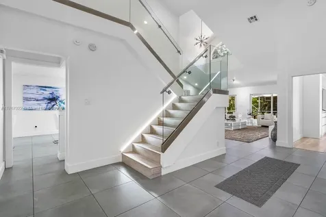 517 Misty Oaks Drive Pompano Beach FL 33069