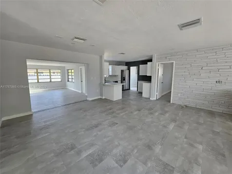 210 SW 68th Boulevard Pembroke Pines FL 33023